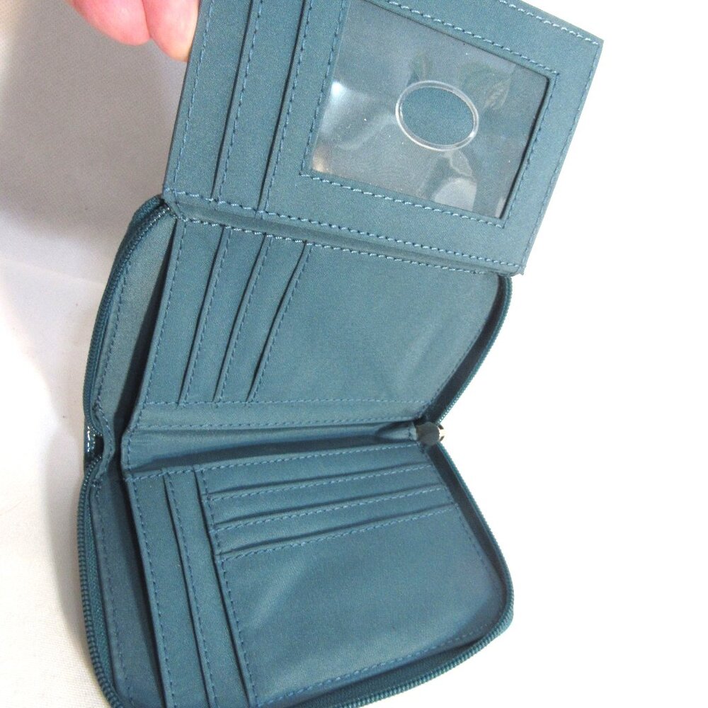 LIZ & CO. LIZ CLAIBORN TEAL GREEN WALLET ZIP AROUND CROC EMBOSSE LOTS OF SLOTS - Picture 2 of 7